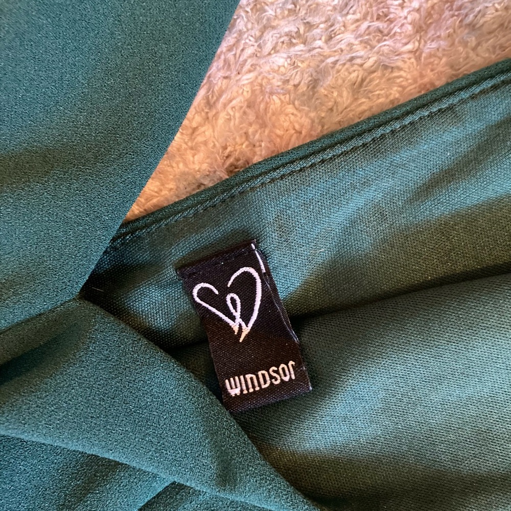 Hunter Green Windsor Dress - Picture 6 of 6